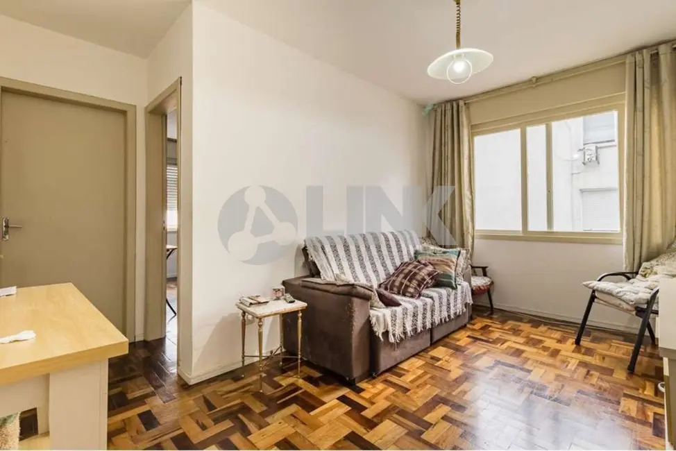 Foto 2 de Apartamento com 2 quartos à venda, 61m2 em São Sebastião, Porto Alegre - RS