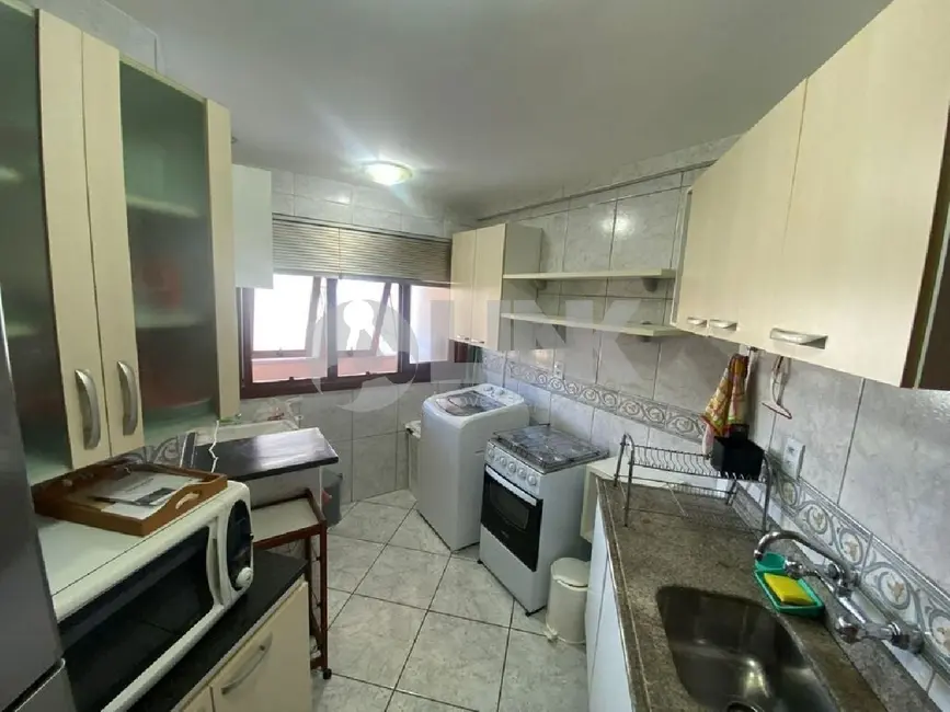 Apartamento com 2 quartos à venda, 63m2 em Menino Deus, Porto Alegre - RS - imagem 4 Foto 4 de Apartamento com 2 quartos à venda, 63m2 em Menino Deus, Porto Alegre - RS