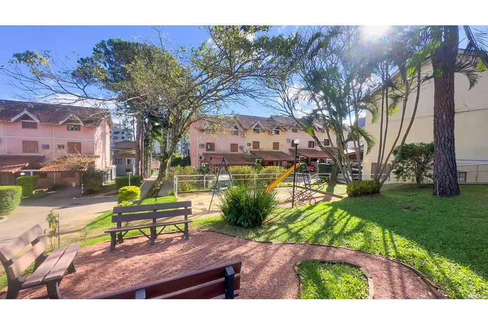 Casa de Condomínio com 3 quartos à venda, 95m2 em Vila Conceição, Porto Alegre - RS - imagem 3 Foto 3 de Casa de Condomínio com 3 quartos à venda, 95m2 em Vila Conceição, Porto Alegre - RS