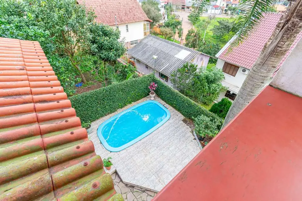Casa com 4 quartos à venda, 203m2 em Nossa Senhora das Graças, Canoas - RS - imagem 9 Foto 9 de Casa com 4 quartos à venda, 203m2 em Nossa Senhora das Graças, Canoas - RS