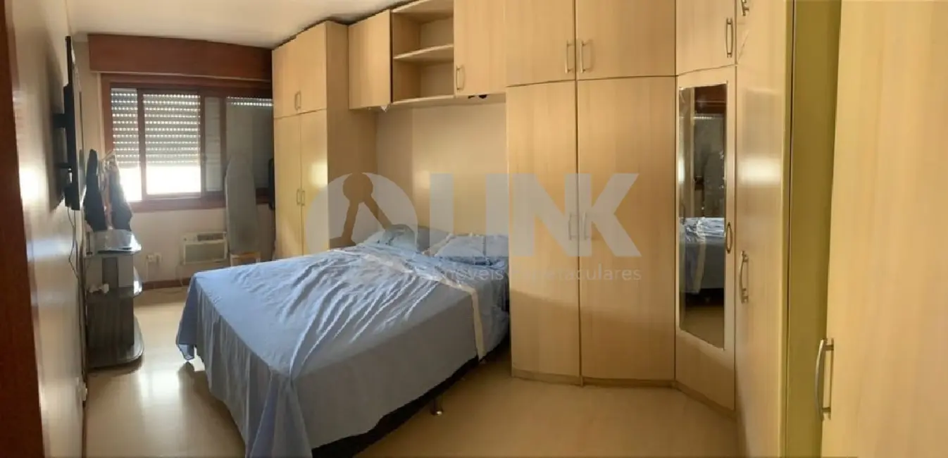 Apartamento com 2 quartos à venda, 55m2 em Passo da Areia, Porto Alegre - RS - imagem 8 Foto 8 de Apartamento com 2 quartos à venda, 55m2 em Passo da Areia, Porto Alegre - RS
