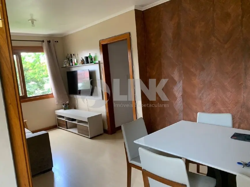 Apartamento com 2 quartos à venda, 55m2 em Passo da Areia, Porto Alegre - RS - imagem 2 Foto 2 de Apartamento com 2 quartos à venda, 55m2 em Passo da Areia, Porto Alegre - RS