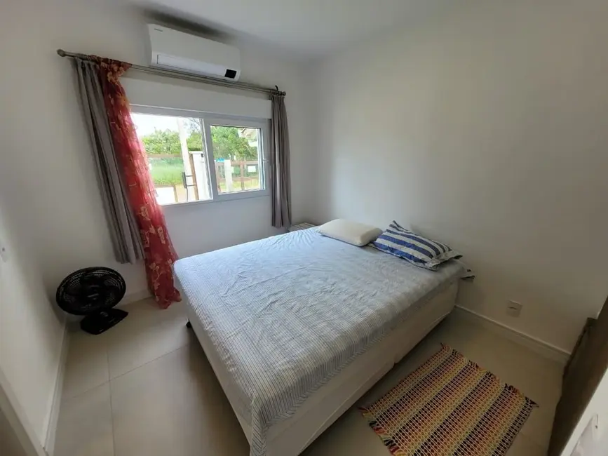 Casa com 3 quartos à venda, 114m2 em Tramandai - RS - imagem 8 Foto 8 de Casa com 3 quartos à venda, 114m2 em Tramandai - RS