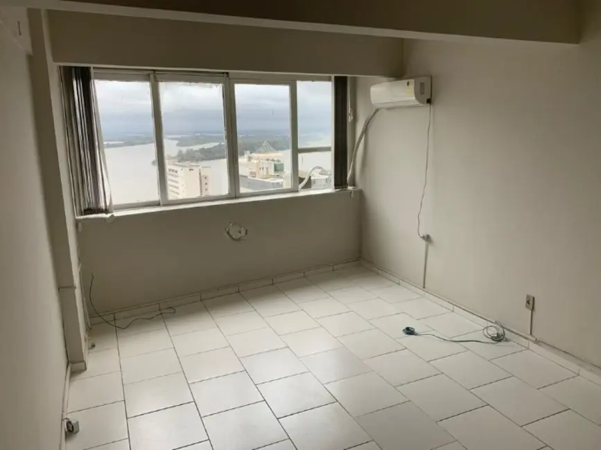 Foto 2 de Sala Comercial à venda, 32m2 em Centro Histórico, Porto Alegre - RS