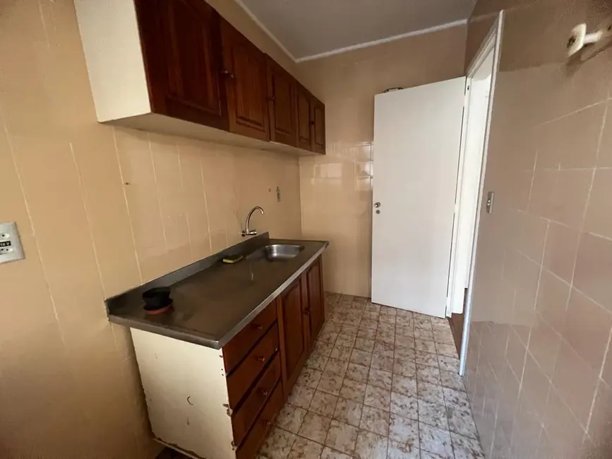 Apartamento com 1 quarto à venda, 50m2 em Independência, Porto Alegre - RS - imagem 7 Foto 7 de Apartamento com 1 quarto à venda, 50m2 em Independência, Porto Alegre - RS