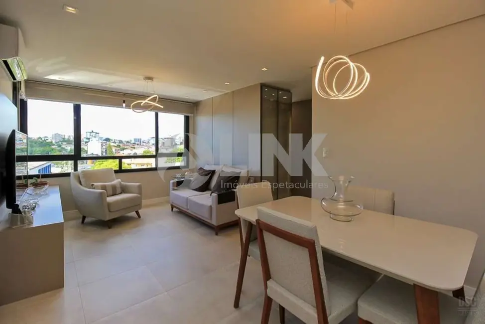 Foto 2 de Apartamento com 2 quartos à venda, 70m2 em Santa Maria Goretti, Porto Alegre - RS