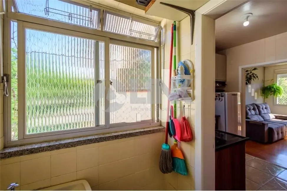 Foto 5 de Apartamento com 2 quartos à venda, 49m2 em Santo Antônio, Porto Alegre - RS
