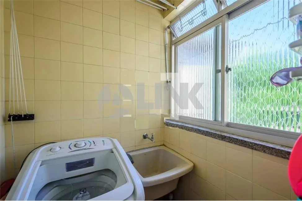 Foto 8 de Apartamento com 2 quartos à venda, 49m2 em Santo Antônio, Porto Alegre - RS