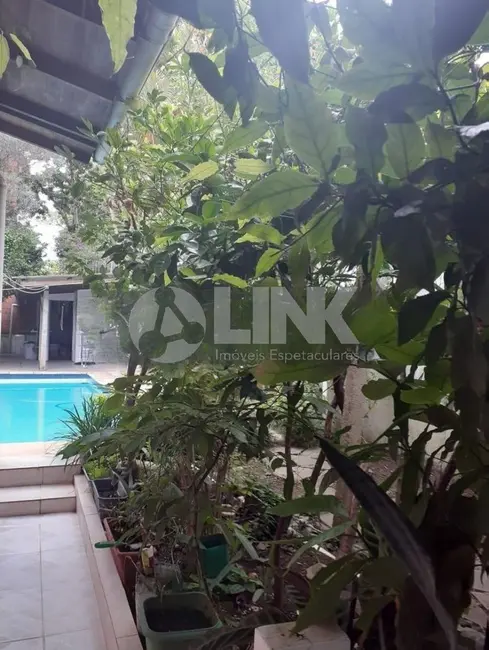 Foto 2 de Casa com 3 quartos à venda, 180m2 em Tristeza, Porto Alegre - RS