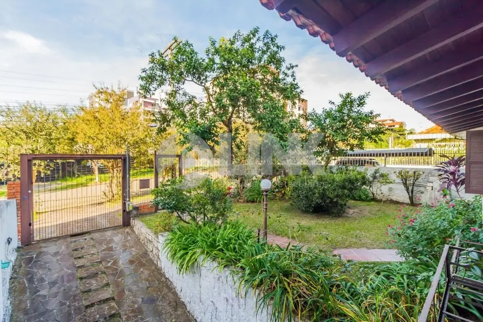 Foto 2 de Casa com 4 quartos à venda, 200m2 em Tristeza, Porto Alegre - RS