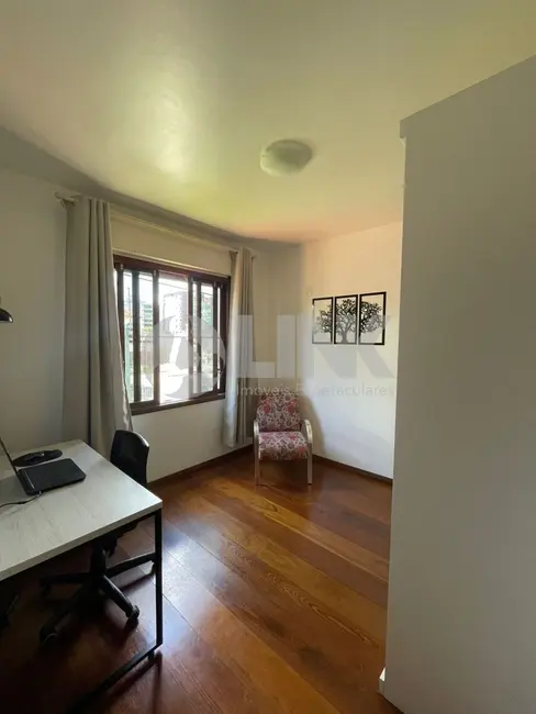 Foto 8 de Casa com 3 quartos à venda, 363m2 em Tristeza, Porto Alegre - RS