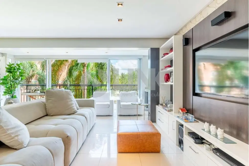 Apartamento com 3 quartos à venda, 141m2 em Jardim Europa, Porto Alegre - RS - imagem 3 Foto 3 de Apartamento com 3 quartos à venda, 141m2 em Jardim Europa, Porto Alegre - RS