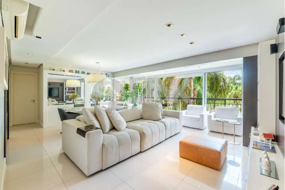 Apartamento com 3 quartos à venda, 141m2 em Jardim Europa, Porto Alegre - RS - imagem 4 Foto 4 de Apartamento com 3 quartos à venda, 141m2 em Jardim Europa, Porto Alegre - RS