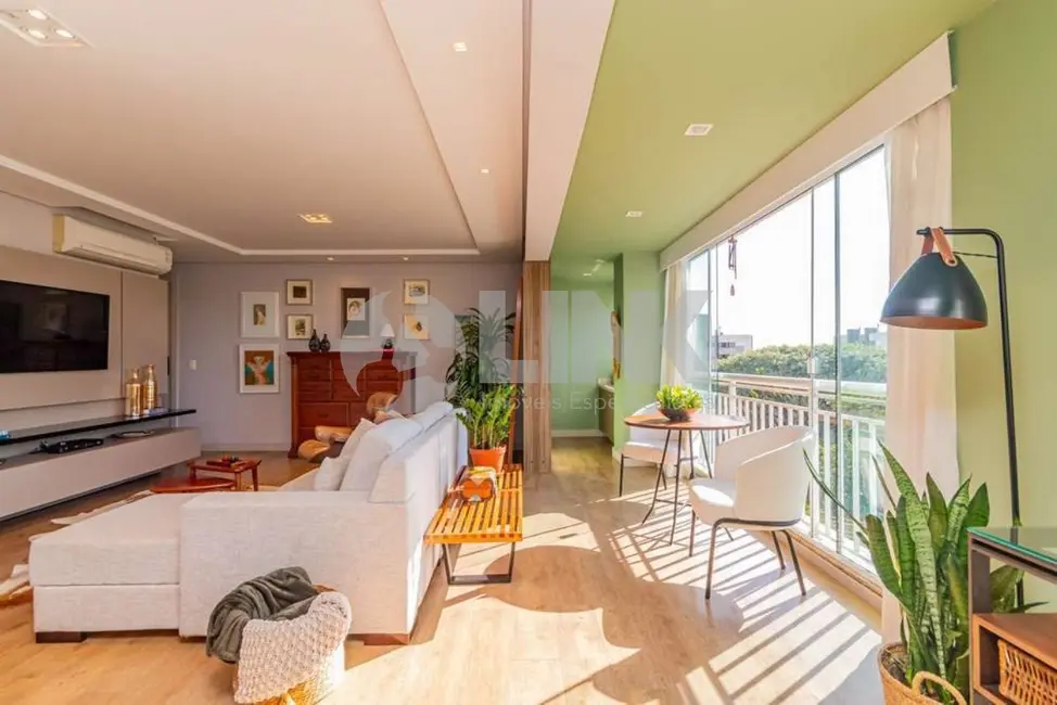 Apartamento com 3 quartos à venda, 125m2 em Jardim Europa, Porto Alegre - RS - imagem 3 Foto 3 de Apartamento com 3 quartos à venda, 125m2 em Jardim Europa, Porto Alegre - RS