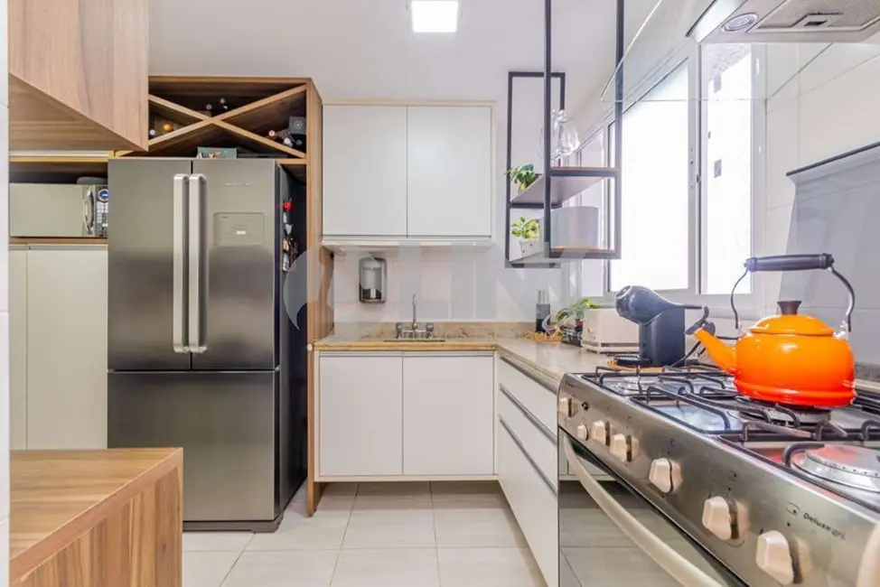 Apartamento com 3 quartos à venda, 125m2 em Jardim Europa, Porto Alegre - RS - imagem 8 Foto 8 de Apartamento com 3 quartos à venda, 125m2 em Jardim Europa, Porto Alegre - RS