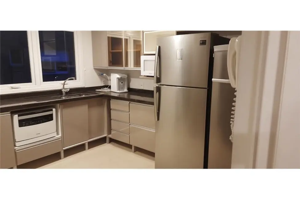 Apartamento com 3 quartos à venda, 128m2 em Menino Deus, Porto Alegre - RS - imagem 5 Foto 5 de Apartamento com 3 quartos à venda, 128m2 em Menino Deus, Porto Alegre - RS