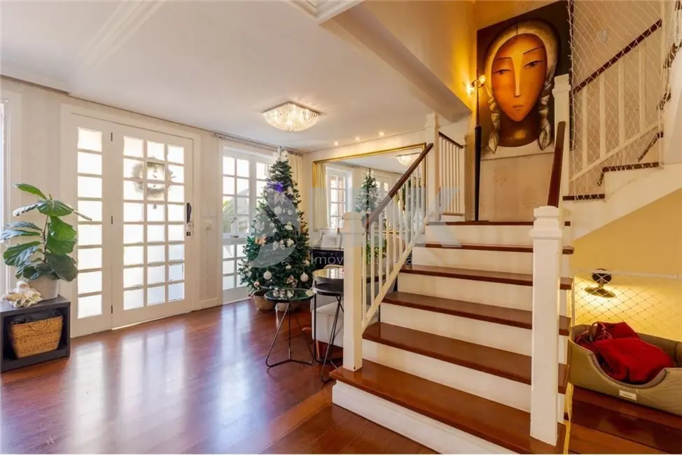 Casa de Condomínio com 3 quartos à venda, 251m2 em Chácara das Pedras, Porto Alegre - RS - imagem 8 Foto 8 de Casa de Condomínio com 3 quartos à venda, 251m2 em Chácara das Pedras, Porto Alegre - RS