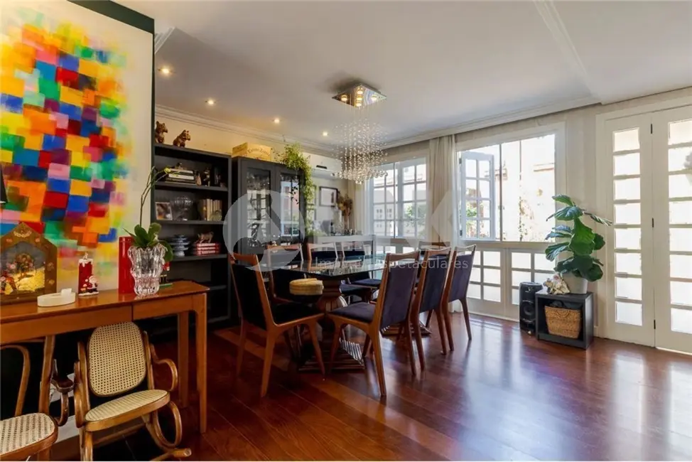 Casa de Condomínio com 3 quartos à venda, 251m2 em Chácara das Pedras, Porto Alegre - RS - imagem 3 Foto 3 de Casa de Condomínio com 3 quartos à venda, 251m2 em Chácara das Pedras, Porto Alegre - RS