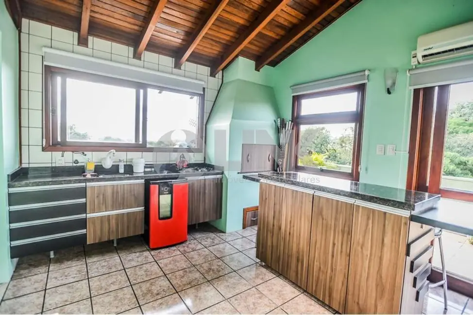 Foto 3 de Apartamento com 3 quartos à venda, 163m2 em Teresópolis, Porto Alegre - RS