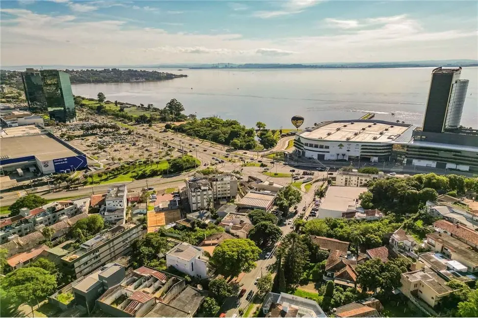 Foto 8 de Terreno / Lote à venda em Cristal, Porto Alegre - RS