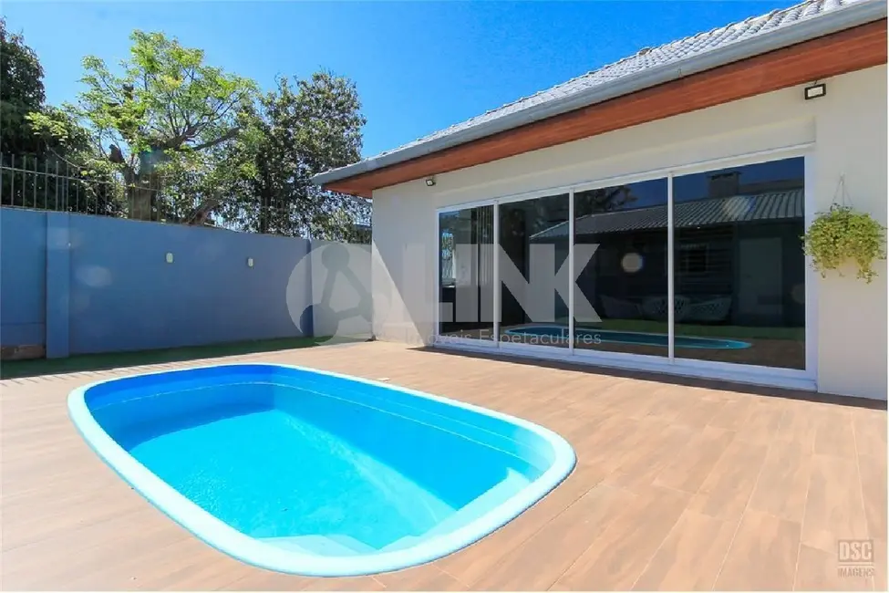 Casa com 3 quartos à venda, 207m2 em Teresópolis, Porto Alegre - RS - imagem 3 Foto 3 de Casa com 3 quartos à venda, 207m2 em Teresópolis, Porto Alegre - RS