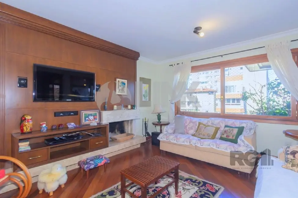 Foto 3 de Apartamento com 3 quartos à venda, 190m2 em Auxiliadora, Porto Alegre - RS