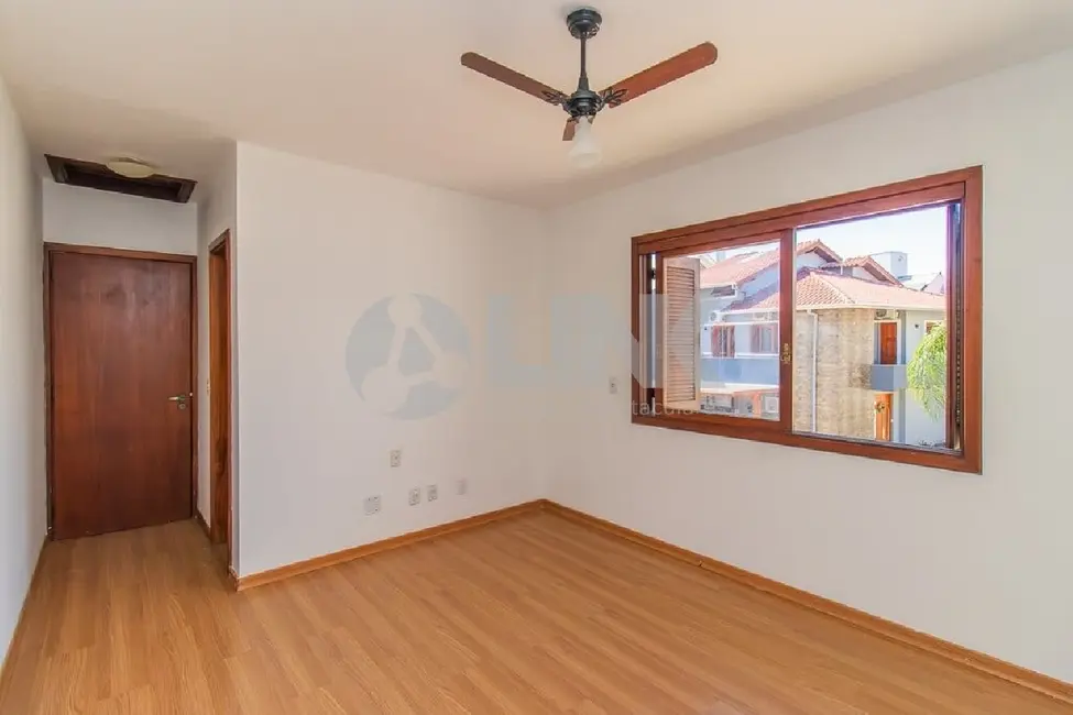 Foto 8 de Casa de Condomínio com 3 quartos à venda, 254m2 em Sarandi, Porto Alegre - RS