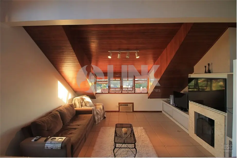 Foto 4 de Casa de Condomínio com 3 quartos à venda, 211m2 em Ipanema, Porto Alegre - RS