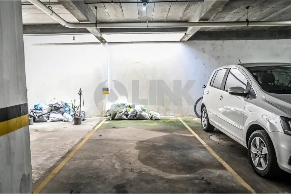 Apartamento com 2 quartos à venda, 61m2 em Teresópolis, Porto Alegre - RS - imagem 8 Foto 8 de Apartamento com 2 quartos à venda, 61m2 em Teresópolis, Porto Alegre - RS