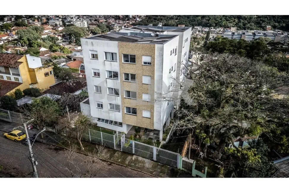 Apartamento com 2 quartos à venda, 61m2 em Teresópolis, Porto Alegre - RS - imagem 7 Foto 7 de Apartamento com 2 quartos à venda, 61m2 em Teresópolis, Porto Alegre - RS