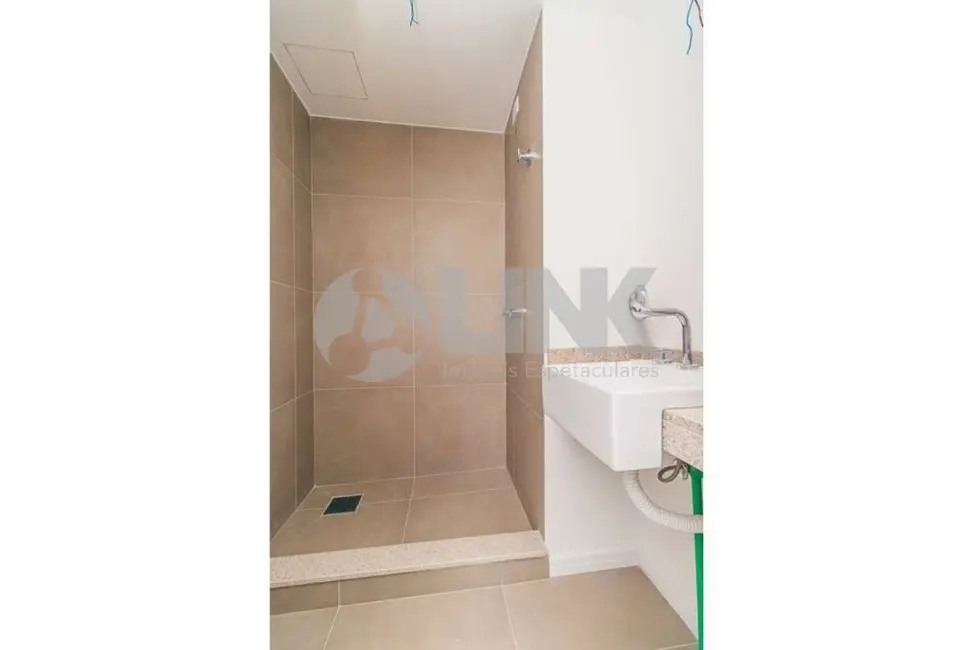 Apartamento com 2 quartos à venda, 3106m2 em Passo da Areia, Porto Alegre - RS - imagem 7 Foto 7 de Apartamento com 2 quartos à venda, 3106m2 em Passo da Areia, Porto Alegre - RS