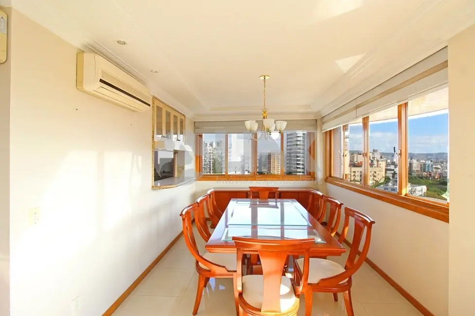 Apartamento com 3 quartos à venda, 153m2 em Petrópolis, Porto Alegre - RS - imagem 6 Foto 6 de Apartamento com 3 quartos à venda, 153m2 em Petrópolis, Porto Alegre - RS