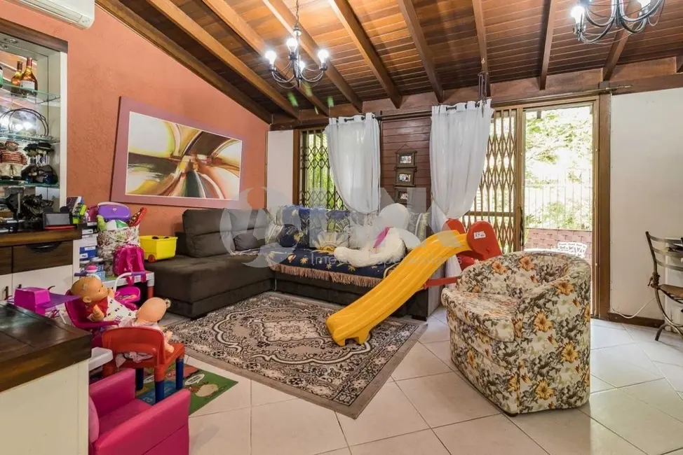 Foto 1 de Casa de Condomínio com 3 quartos à venda, 101m2 em Jardim Sabará, Porto Alegre - RS