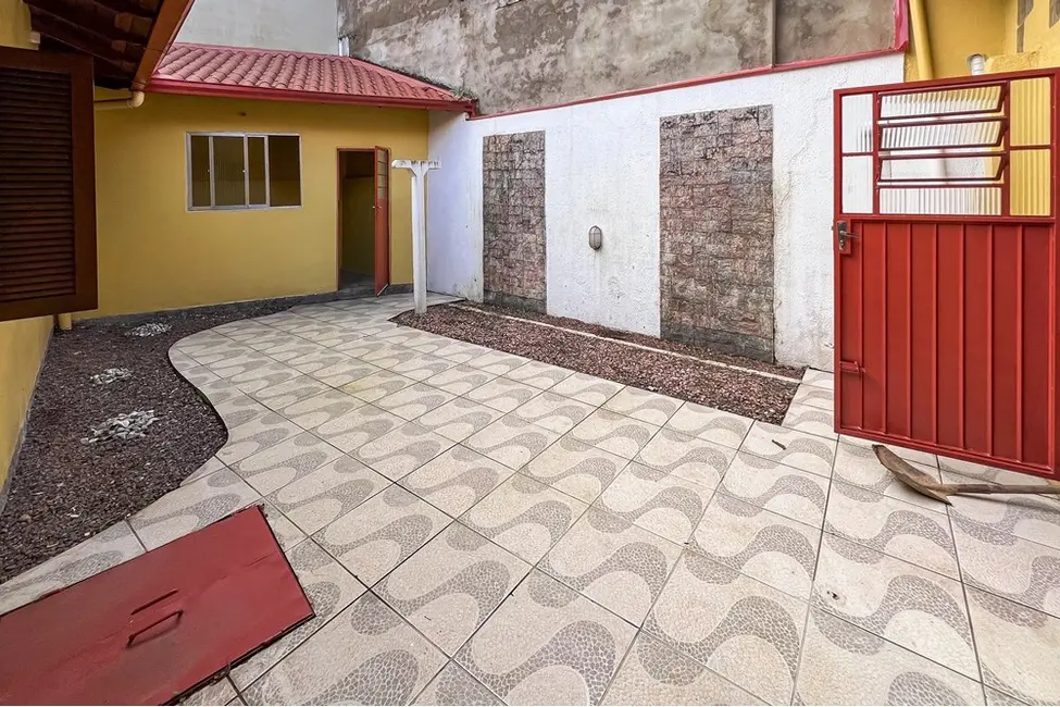 Casa com 4 quartos à venda, 149m2 em Harmonia, Canoas - RS - imagem 7 Foto 7 de Casa com 4 quartos à venda, 149m2 em Harmonia, Canoas - RS