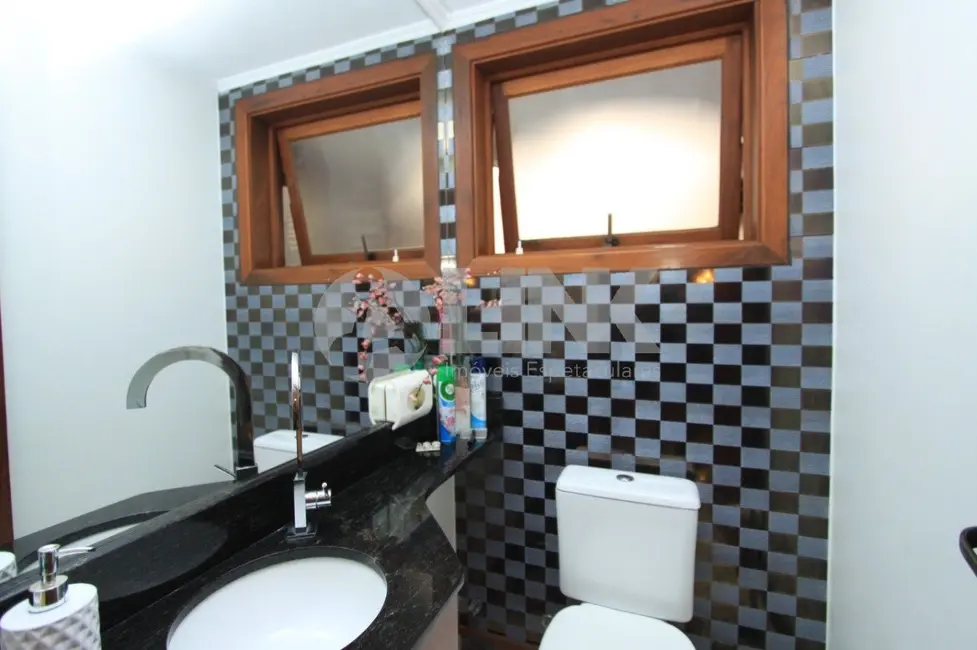 Apartamento com 3 quartos à venda, 149m2 em Bela Vista, Porto Alegre - RS - imagem 8 Foto 8 de Apartamento com 3 quartos à venda, 149m2 em Bela Vista, Porto Alegre - RS