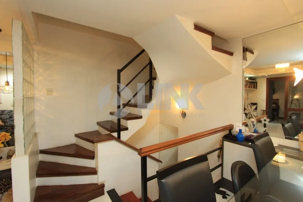 Apartamento com 3 quartos à venda, 149m2 em Bela Vista, Porto Alegre - RS - imagem 6 Foto 6 de Apartamento com 3 quartos à venda, 149m2 em Bela Vista, Porto Alegre - RS