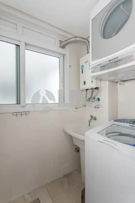 Foto 8 de Apartamento com 1 quarto à venda, 98m2 em Passo da Areia, Porto Alegre - RS