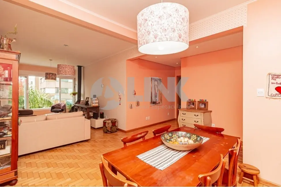Apartamento com 3 quartos à venda, 124m2 em Moinhos de Vento, Porto Alegre - RS - imagem 4 Foto 4 de Apartamento com 3 quartos à venda, 124m2 em Moinhos de Vento, Porto Alegre - RS