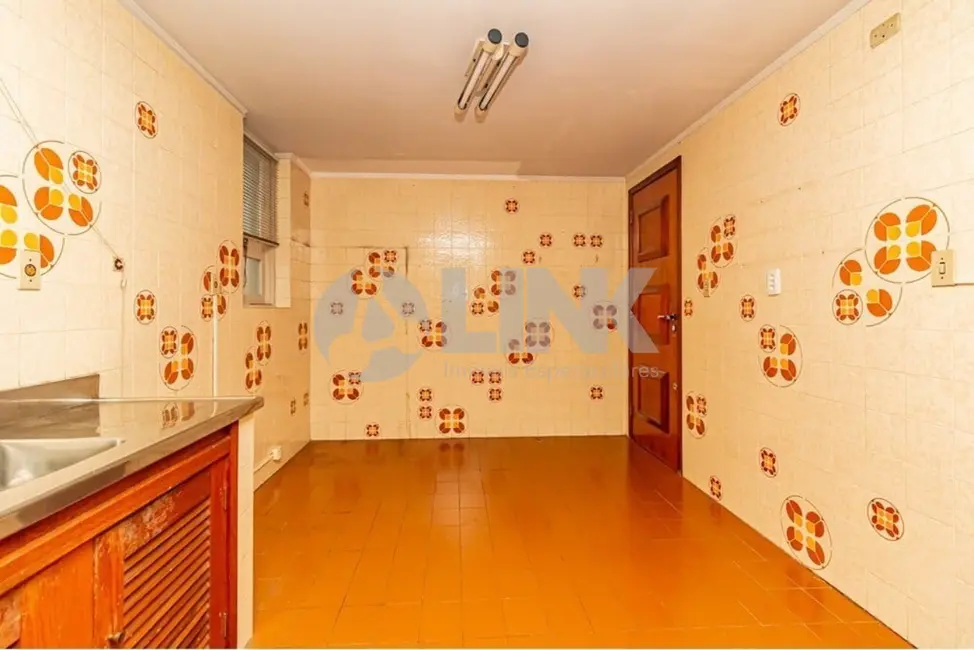 Apartamento com 3 quartos à venda, 76m2 em Mont Serrat, Porto Alegre - RS - imagem 8 Foto 8 de Apartamento com 3 quartos à venda, 76m2 em Mont Serrat, Porto Alegre - RS