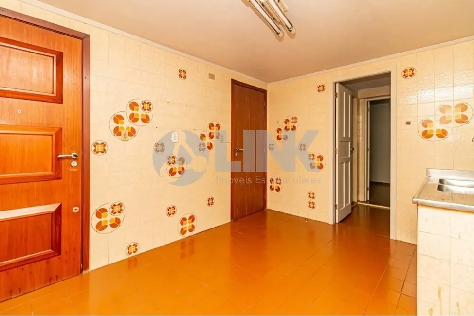 Apartamento com 3 quartos à venda, 76m2 em Mont Serrat, Porto Alegre - RS - imagem 7 Foto 7 de Apartamento com 3 quartos à venda, 76m2 em Mont Serrat, Porto Alegre - RS