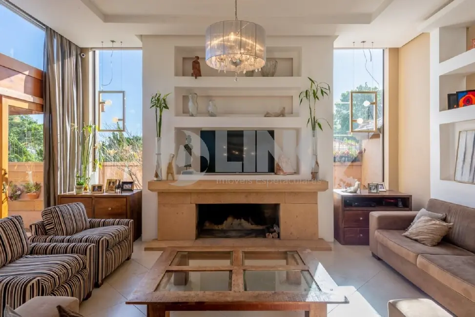 Casa com 4 quartos à venda, 498m2 em Ipanema, Porto Alegre - RS - imagem 7 Foto 7 de Casa com 4 quartos à venda, 498m2 em Ipanema, Porto Alegre - RS