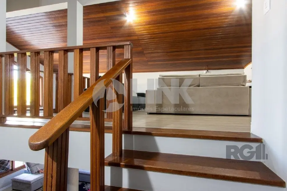 Casa com 5 quartos à venda, 336m2 em Glória, Porto Alegre - RS - imagem 3 Foto 3 de Casa com 5 quartos à venda, 336m2 em Glória, Porto Alegre - RS
