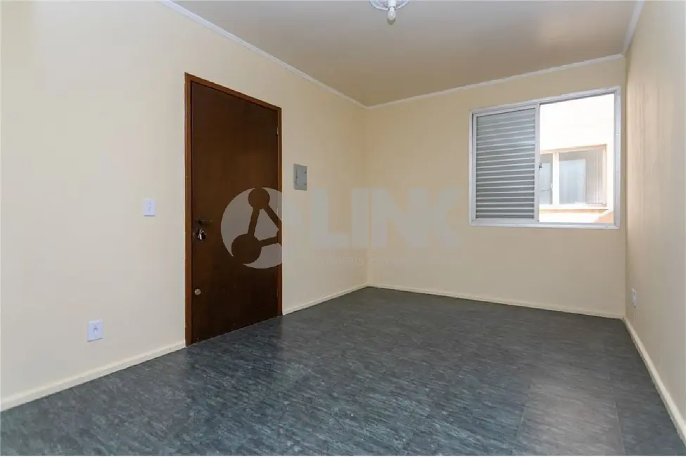Foto 1 de Apartamento com 1 quarto à venda, 43m2 em Passo da Areia, Porto Alegre - RS