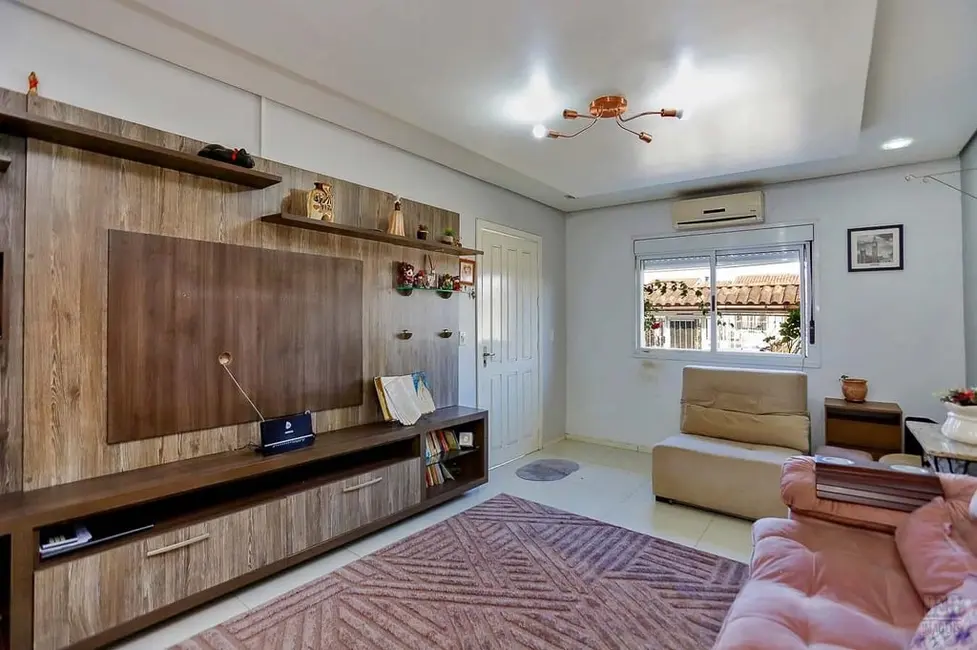 Foto 3 de Casa com 2 quartos à venda, 113m2 em Hípica, Porto Alegre - RS