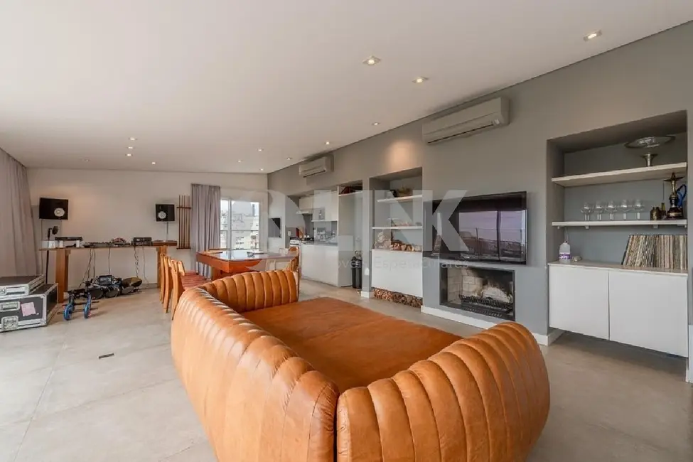 Apartamento com 2 quartos à venda, 158m2 em Petrópolis, Porto Alegre - RS - imagem 5 Foto 5 de Apartamento com 2 quartos à venda, 158m2 em Petrópolis, Porto Alegre - RS