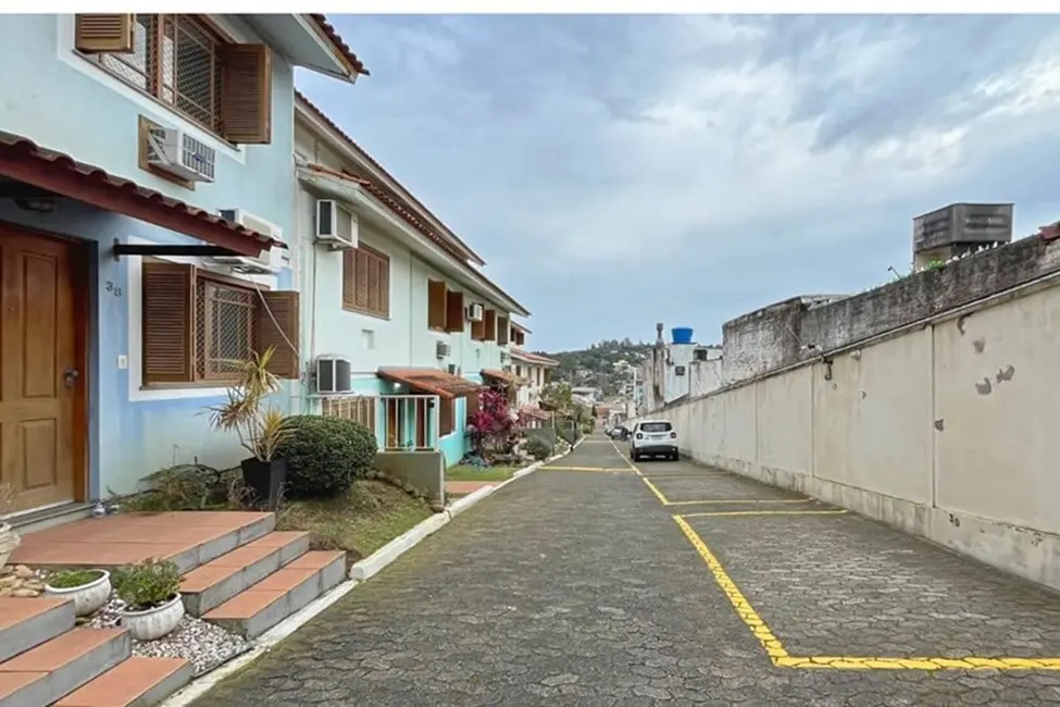 Foto 3 de Casa de Condomínio com 3 quartos à venda, 102m2 em Espírito Santo, Porto Alegre - RS