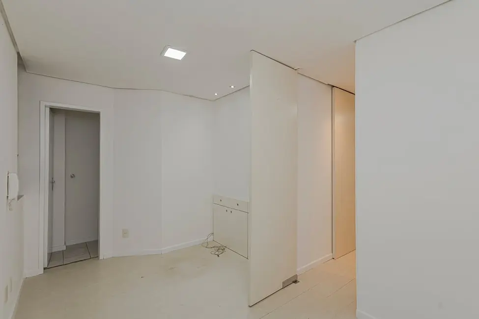 Foto 3 de Sala Comercial à venda, 45m2 em Independência, Porto Alegre - RS