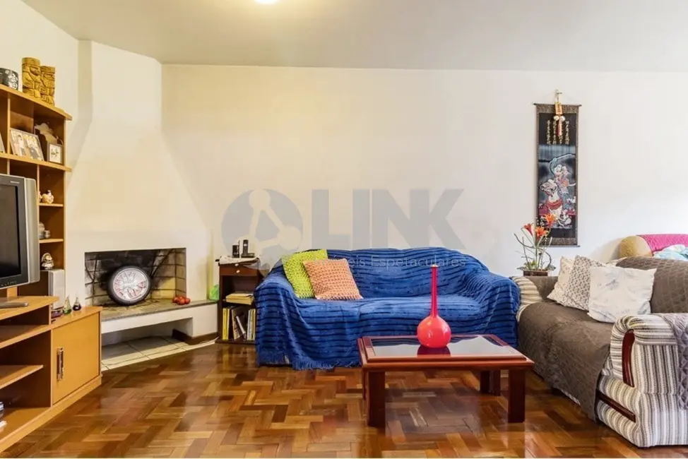 Casa com 4 quartos à venda, 319m2 em Cristo Redentor, Porto Alegre - RS - imagem 6 Foto 6 de Casa com 4 quartos à venda, 319m2 em Cristo Redentor, Porto Alegre - RS