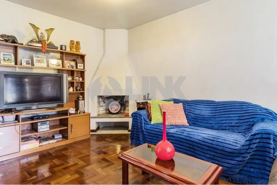 Casa com 4 quartos à venda, 319m2 em Cristo Redentor, Porto Alegre - RS - imagem 5 Foto 5 de Casa com 4 quartos à venda, 319m2 em Cristo Redentor, Porto Alegre - RS