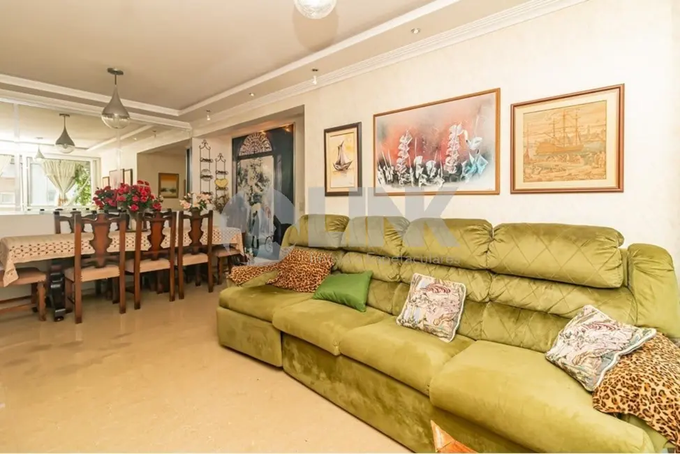 Apartamento com 2 quartos à venda, 84m2 em Passo da Areia, Porto Alegre - RS - imagem 6 Foto 6 de Apartamento com 2 quartos à venda, 84m2 em Passo da Areia, Porto Alegre - RS